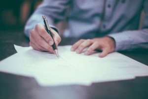Schedule a consultation with Omaha Divorce Lawyer Philip Katz Picture of a meeting with experienced Omaha Divorce Lawyer Philip Katz.